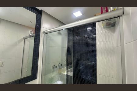Casa de condomínio à venda com 85m², 3 quartos e 2 vagasBanheiro