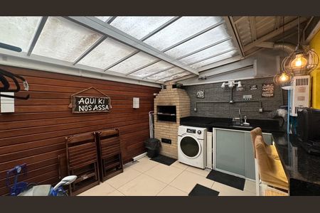 Casa de condomínio à venda com 85m², 3 quartos e 2 vagasÁrea de Serviço