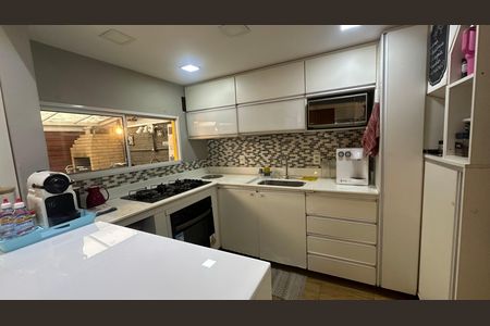 Casa de condomínio à venda com 85m², 3 quartos e 2 vagasCozinha