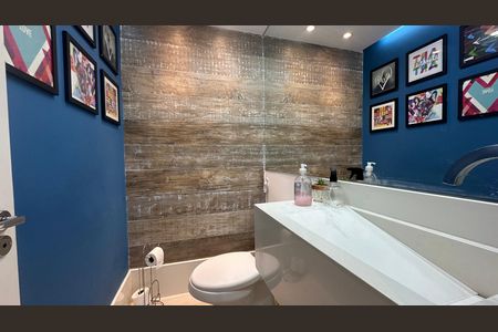 Casa de condomínio à venda com 85m², 3 quartos e 2 vagasLavabo