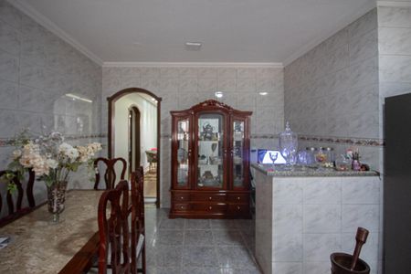 Casa à venda com 360m², 3 quartos e 4 vagas Casa à venda com 360m², 3 quartos e 4 vagasCozinha