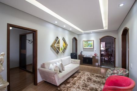 Casa à venda com 360m², 3 quartos e 4 vagas Casa à venda com 360m², 3 quartos e 4 vagasSala 1