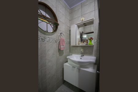 Casa à venda com 360m², 3 quartos e 4 vagas Casa à venda com 360m², 3 quartos e 4 vagasBanheiro Social
