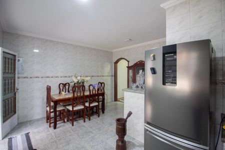 Casa à venda com 360m², 3 quartos e 4 vagas Casa à venda com 360m², 3 quartos e 4 vagasCozinha