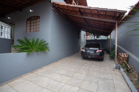Casa à venda com 360m², 3 quartos e 4 vagas Casa à venda com 360m², 3 quartos e 4 vagasGaragem