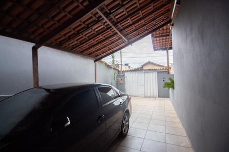 Casa à venda com 360m², 3 quartos e 4 vagas Casa à venda com 360m², 3 quartos e 4 vagasGaragem