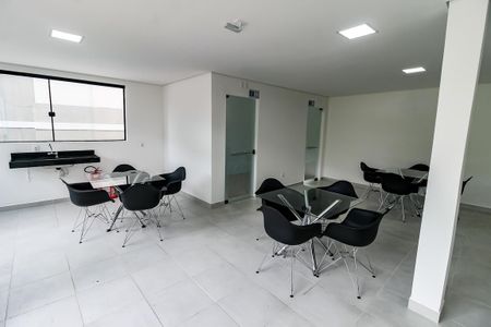 Apartamento à venda com 40m², 2 quartos e sem vagaÁrea comum - Salão de festas