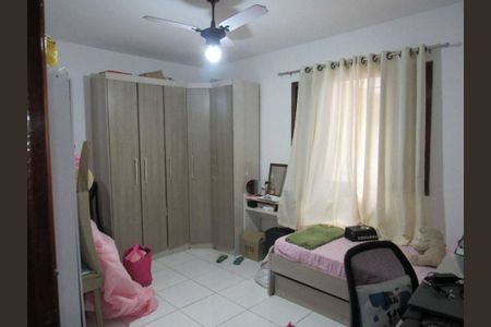 Casa à venda com 90m², 3 quartos e 1 vaga