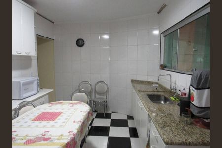 Casa à venda com 90m², 3 quartos e 1 vaga