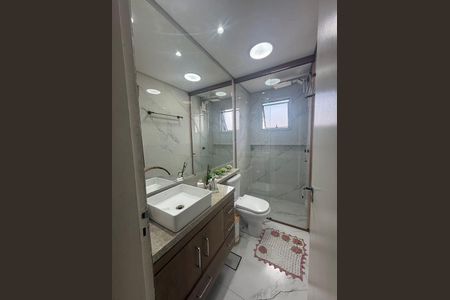 Banheiro de apartamento para alugar com 2 quartos, 62m² em Vila Carrão, São Paulo