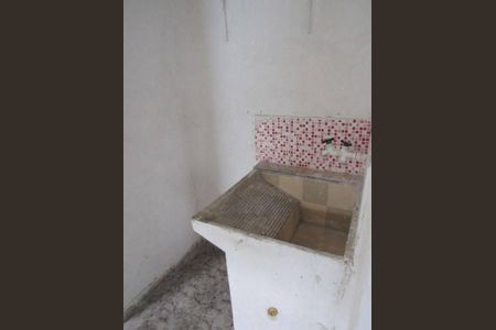 Casa à venda com 60m², 3 quartos e 1 vaga