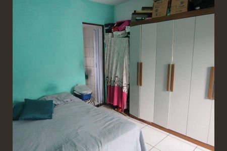 Casa à venda com 60m², 3 quartos e 1 vaga