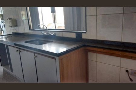 Casa à venda com 3 quartos, 320m² em Vila Rosalia, Guarulhos