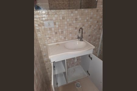 Casa à venda com 119m², 3 quartos e 2 vagasBanheiro