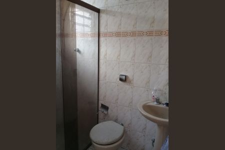Casa à venda com 119m², 3 quartos e 2 vagasBanheiro