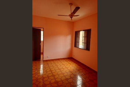Casa à venda com 119m², 3 quartos e 2 vagasQuarto