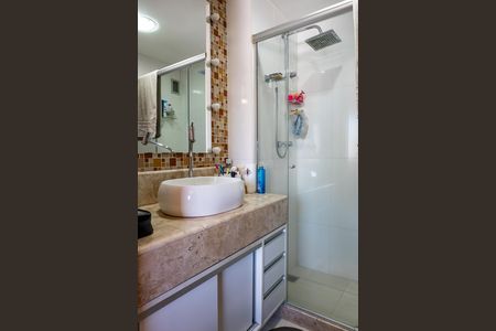 Apartamento à venda com 75m², 3 quartos e 1 vaga