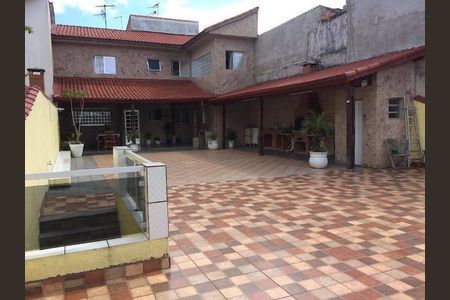 Casa à venda com 227m², 3 quartos e 2 vagas
