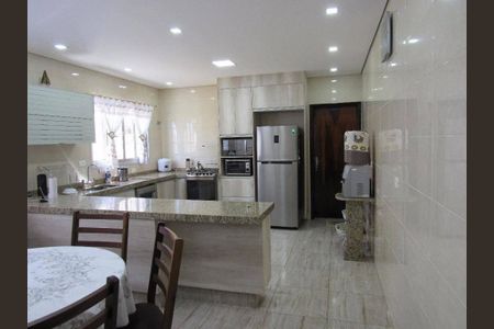 Casa à venda com 150m², 3 quartos e 2 vagas