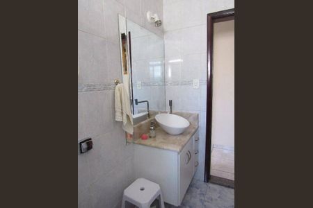 Casa à venda com 150m², 3 quartos e 2 vagas