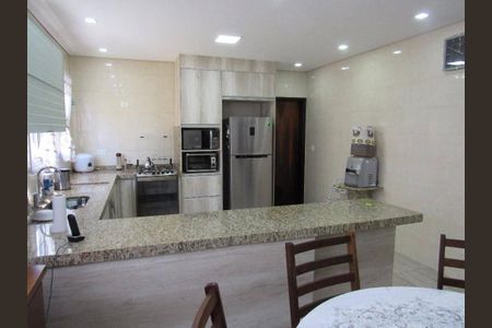 Casa à venda com 150m², 3 quartos e 2 vagas