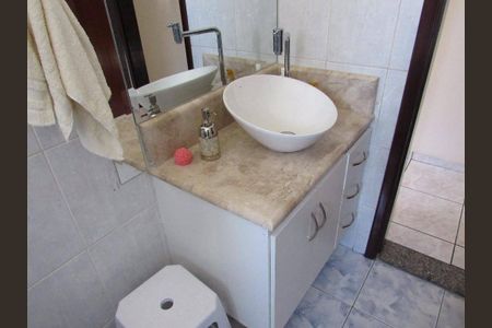 Casa à venda com 150m², 3 quartos e 2 vagas