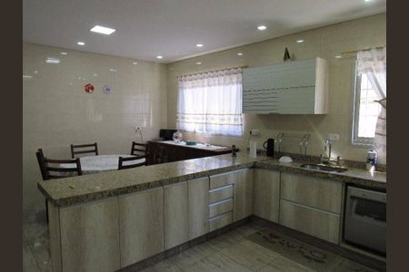Casa à venda com 150m², 3 quartos e 2 vagas