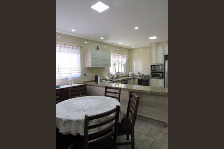 Casa à venda com 3 quartos, 150m² em Picanço, Guarulhos