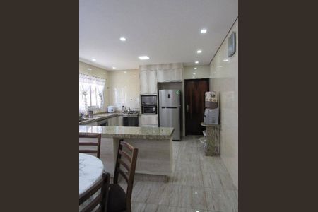Casa à venda com 150m², 3 quartos e 2 vagas