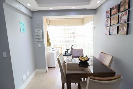 Apartamento à venda com 57m², 2 quartos e 1 vagaSala