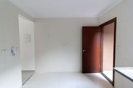 Casa de condomínio à venda com 72m², 2 quartos e 1 vaga Casa de condomínio à venda com 72m², 2 quartos e 1 vagaCozinha