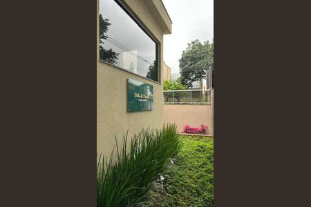 Casa de condomínio à venda com 72m², 2 quartos e 1 vaga Casa de condomínio à venda com 72m², 2 quartos e 1 vagaFachada