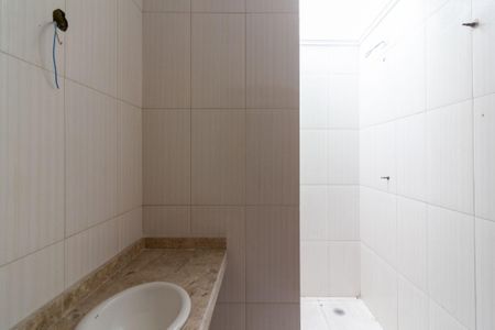 Casa de condomínio à venda com 72m², 2 quartos e 1 vaga Casa de condomínio à venda com 72m², 2 quartos e 1 vagaBanheiro Suíte 1
