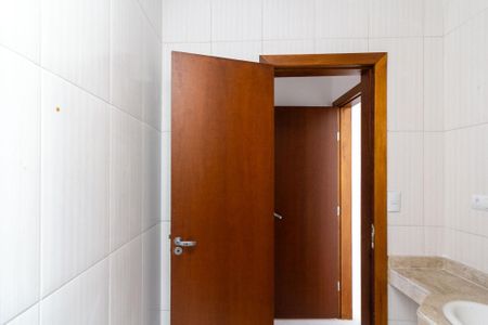Casa de condomínio à venda com 72m², 2 quartos e 1 vaga Casa de condomínio à venda com 72m², 2 quartos e 1 vagaBanheiro Suíte 1