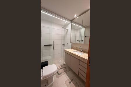 Apartamento à venda com 65m², 2 quartos e 1 vaga Apartamento à venda com 65m², 2 quartos e 1 vagaBanheiro da Suíte