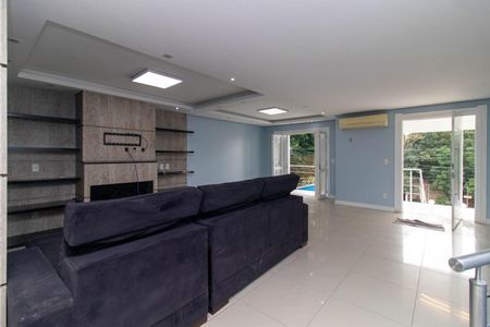 Sala de casa para alugar com 3 quartos, 300m² em Santa Tereza, Porto Alegre
