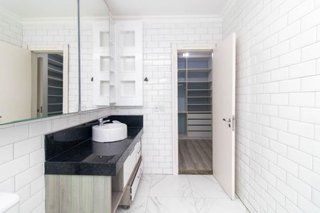 Casa para alugar com 300m², 3 quartos e sem vaga Casa para alugar com 300m², 3 quartos e sem vagaBanheiro do Quarto 1