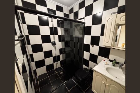 Banheiro de casa para alugar com 3 quartos, 245m² em Jardim Sao Luis, Barueri