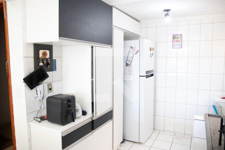 Apartamento à venda com 74m², 3 quartos e 1 vaga Apartamento à venda com 74m², 3 quartos e 1 vagaCozinha e Área de Serviço