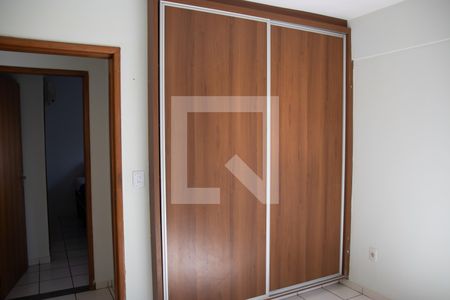 Apartamento à venda com 74m², 3 quartos e 1 vaga Apartamento à venda com 74m², 3 quartos e 1 vagaQuarto 02