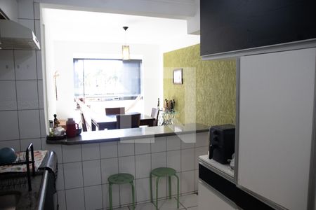 Apartamento à venda com 74m², 3 quartos e 1 vaga Apartamento à venda com 74m², 3 quartos e 1 vagaCozinha e Área de Serviço