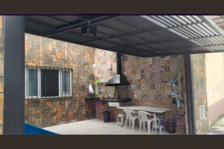 Casa à venda com 2 quartos, 120m² em Vila Carrão, São Paulo