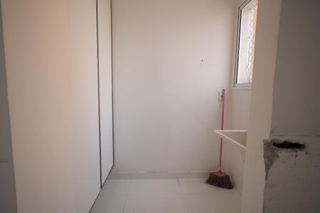Apartamento à venda com 55m², 2 quartos e 1 vaga Apartamento à venda com 55m², 2 quartos e 1 vagaÁrea de Serviço