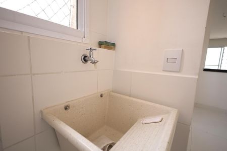 Apartamento à venda com 55m², 2 quartos e 1 vaga Apartamento à venda com 55m², 2 quartos e 1 vagaÁrea de Serviço