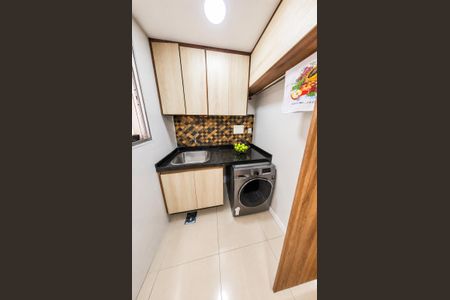 Apartamento para alugar com 60m², 2 quartos e 1 vaga Apartamento para alugar com 60m², 2 quartos e 1 vagaÁrea de serviço