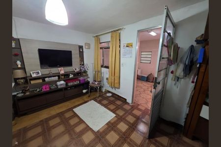 Casa à venda com 130m², 2 quartos e 1 vaga