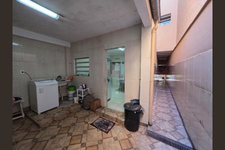 Casa à venda com 130m², 2 quartos e 1 vaga