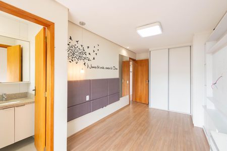 Casa à venda com 107m², 2 quartos e 2 vagasQuarto