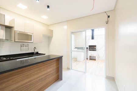 Casa à venda com 107m², 2 quartos e 2 vagasCozinha