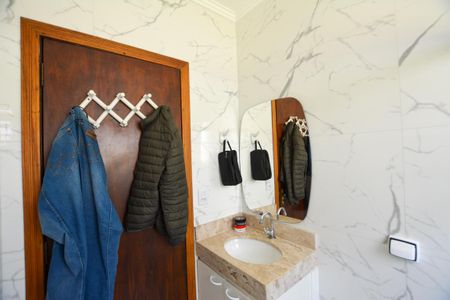 BANHEIRO de casa à venda com 5 quartos, 180m² em Jardim Celeste, São Paulo